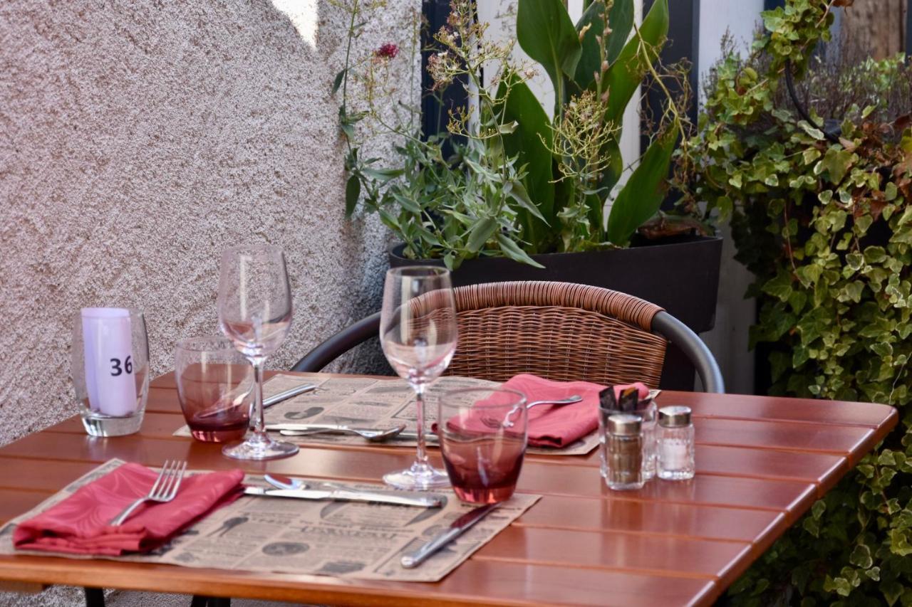Hotel Logis Restaurant Du Cheval Blanc 2*