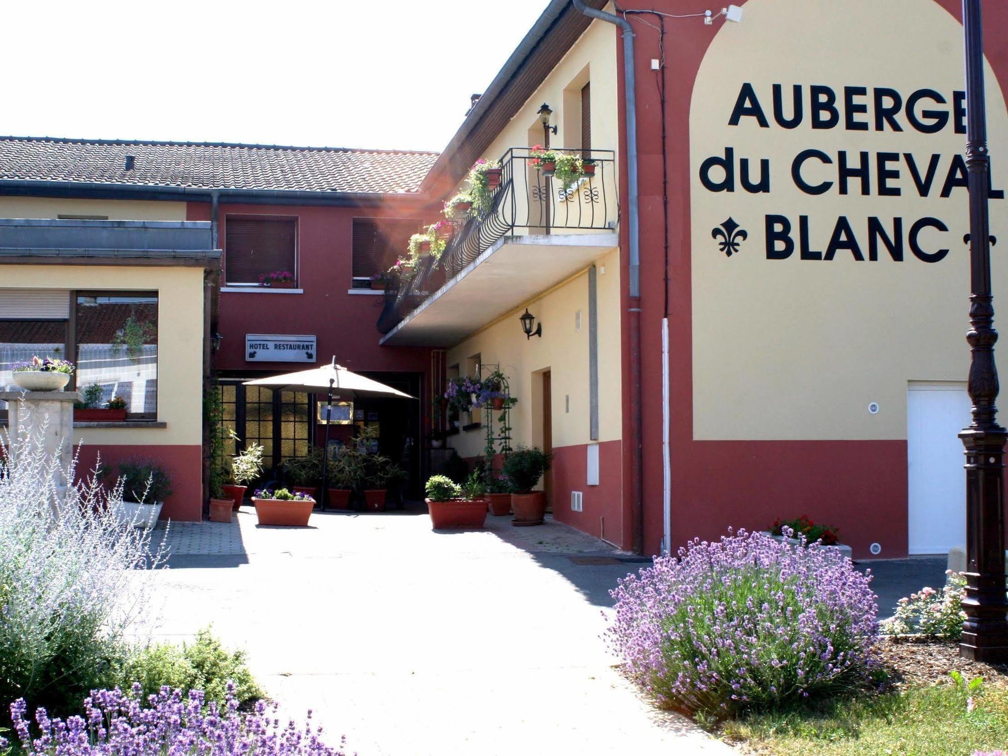 Hotel Logis Restaurant Du Cheval Blanc