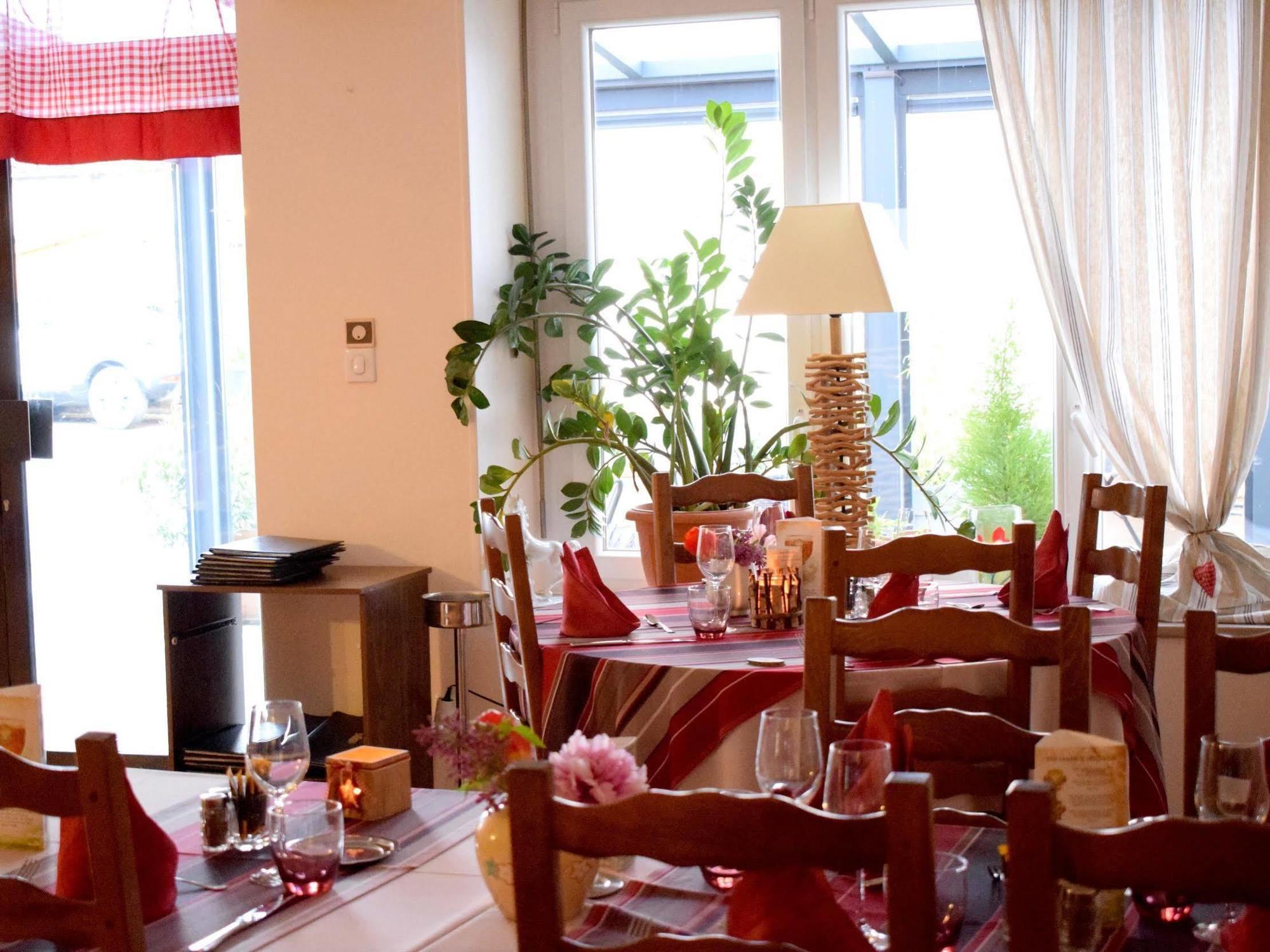 Logis Restaurant Du Cheval Blanc