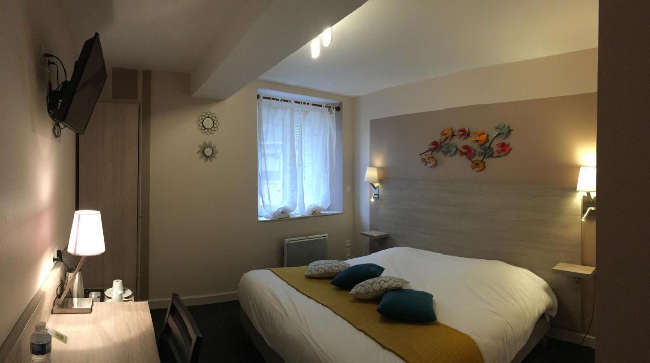 Logis Restaurant Du Cheval Blanc Hotel 2*